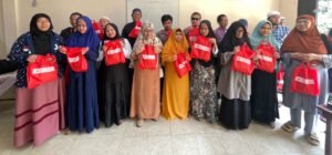 Sentuhan Kemanusiaan di Ramadhan, PMI Berbagi untuk Sahabat Tunanetra