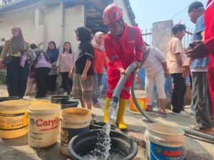 PMI Terus Intensifkan Distribusi Air Bersih di Tengah Ancaman Krisis Kemarau Panjang