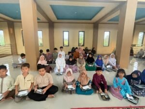 Doa Bersama Anak Yatim Piatu, Suarakan Ancaman Krisis Iklim terhadap Masa Depan Generasi Muda